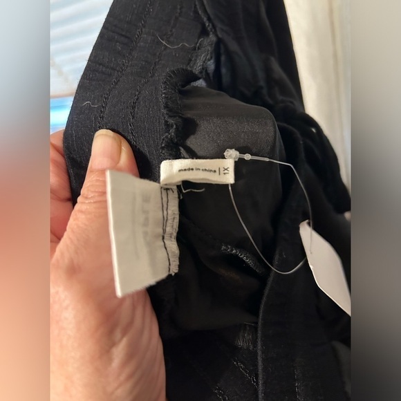 Simple by Suzanne Betro satin trimmed jogger - Picture 8 of 9